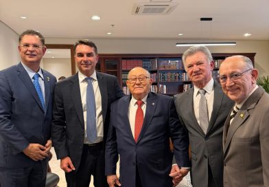 Pastor José Wellington Bezerra da Costa,recebeu o Pré candidato à presidência Flávio Bolsonaro