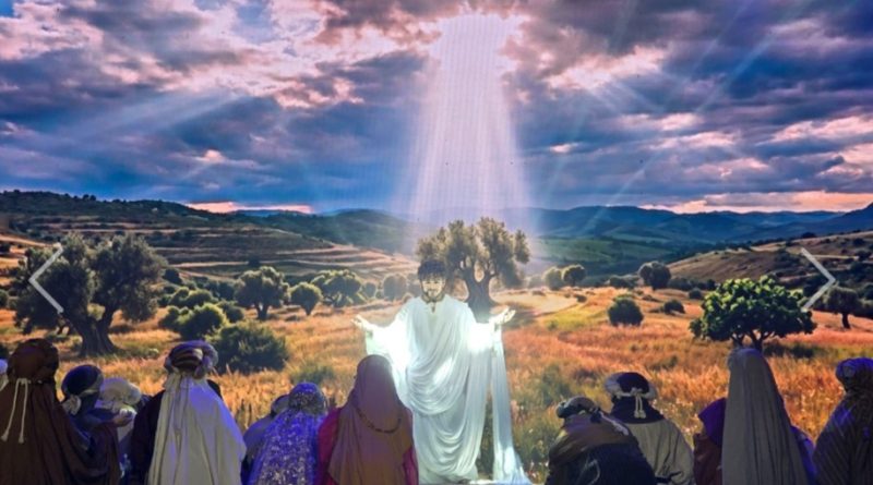 Abertura da Semana Santa emociona público com estreia do “Auto Paixão de Cristo”