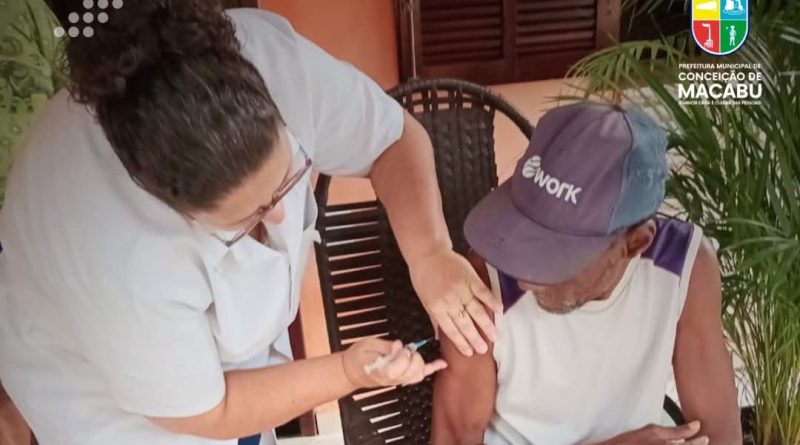 VACINAÇÃO CONTRA A GRIPE EM DOMICÍLIO