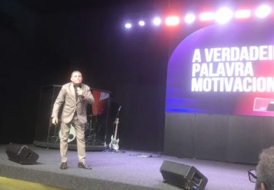Culto Especial reúne Prefeito e Vereadores de Macaé na Comunidade Evangélica