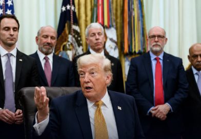 Governo do presidente dos Estados Unidos, Donald Trump, pretende enviar dois integrantes do Departamento de Estado ao Brasil